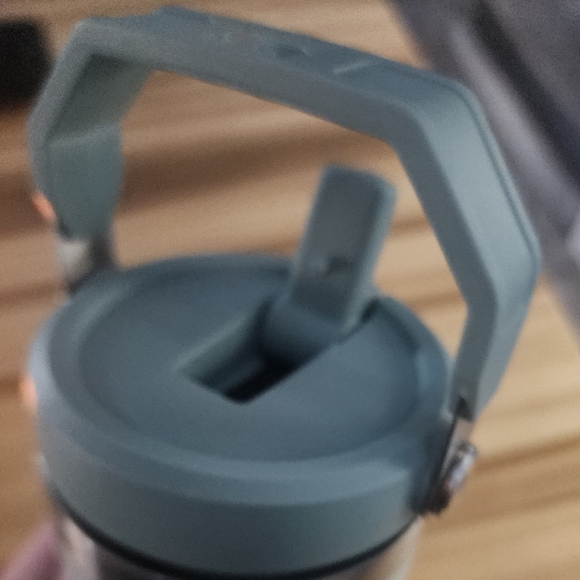 Stanley IceFlow 30 oz Insulated Tumbler In Mist - Picture 3 of 4